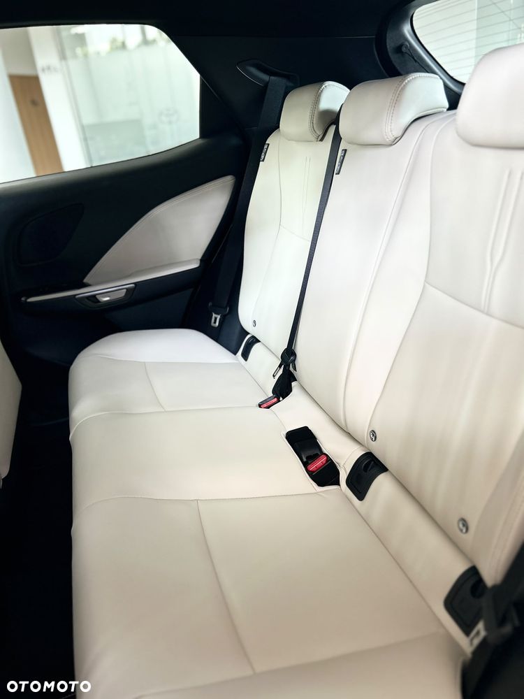 Lexus LBX - 24