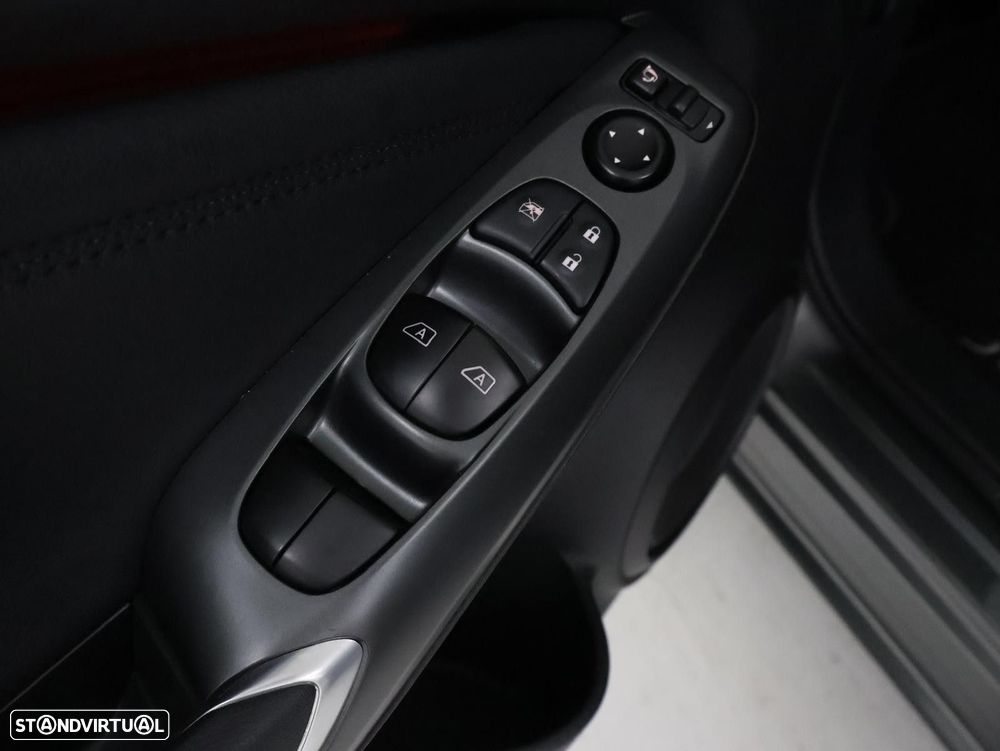 Nissan Juke 1.0 DIG-T N-Connecta DCT - 12