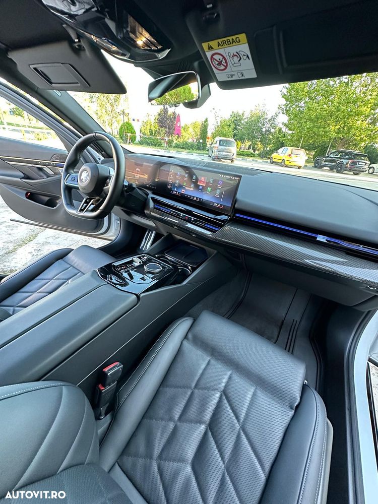 BMW Seria 5 520i Aut. - 26