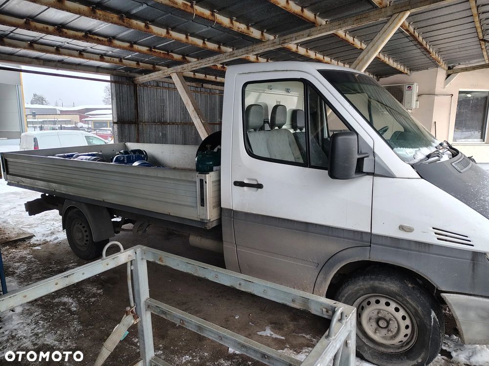 Mercedes-Benz Sprinter - 5