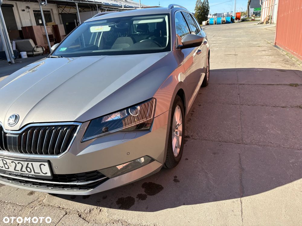 Skoda Superb 1.8 TSI Ambition - 5