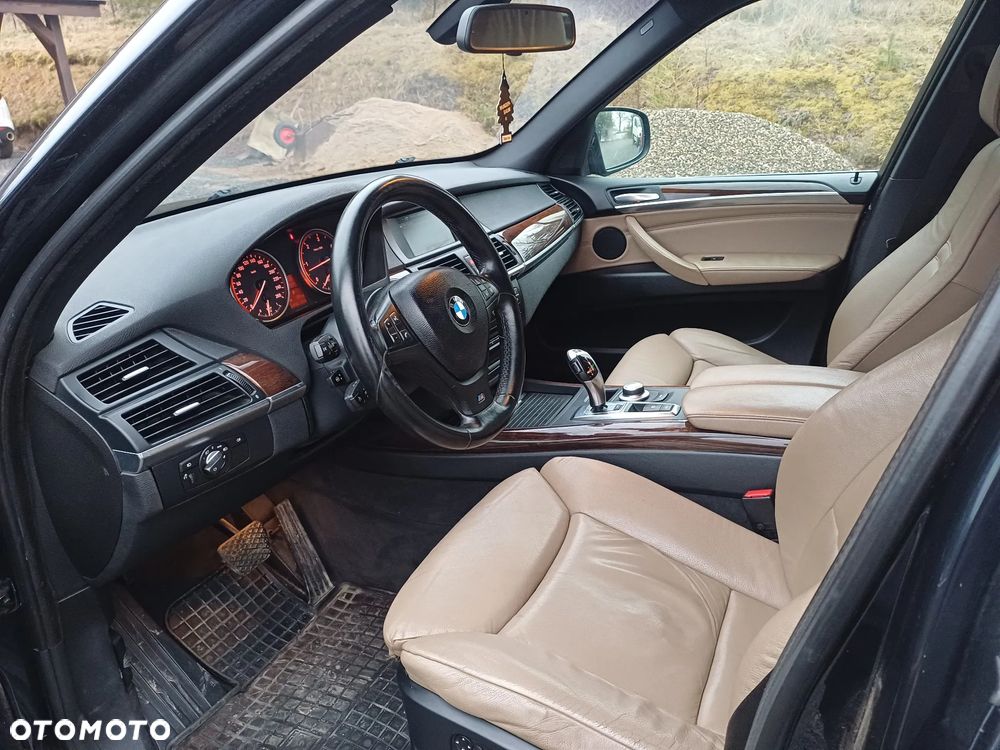 BMW X5 3.0sd xDrive - 12