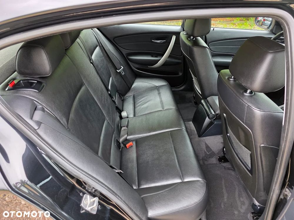 BMW Seria 1 120d DPF Edition Sport - 29