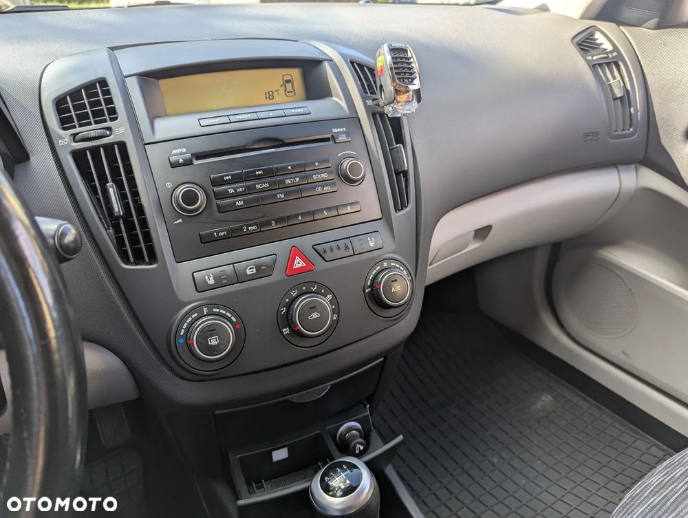 Kia Ceed 1.6 Comfort + - 13