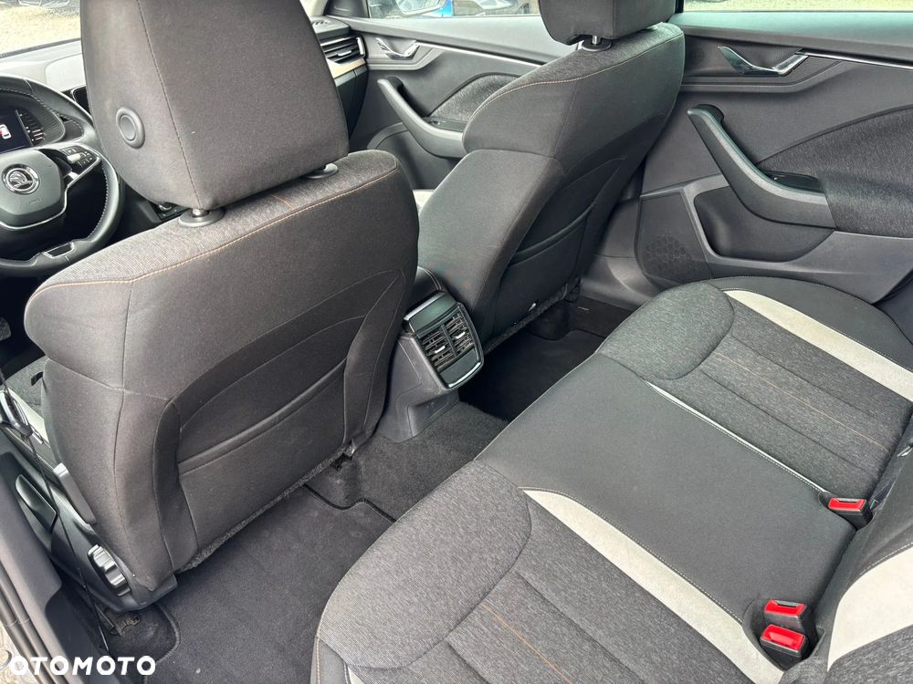 Skoda Kamiq 1.0 TSI Style - 11