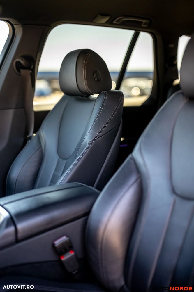 BMW X5 xDrive30d xLine - 33