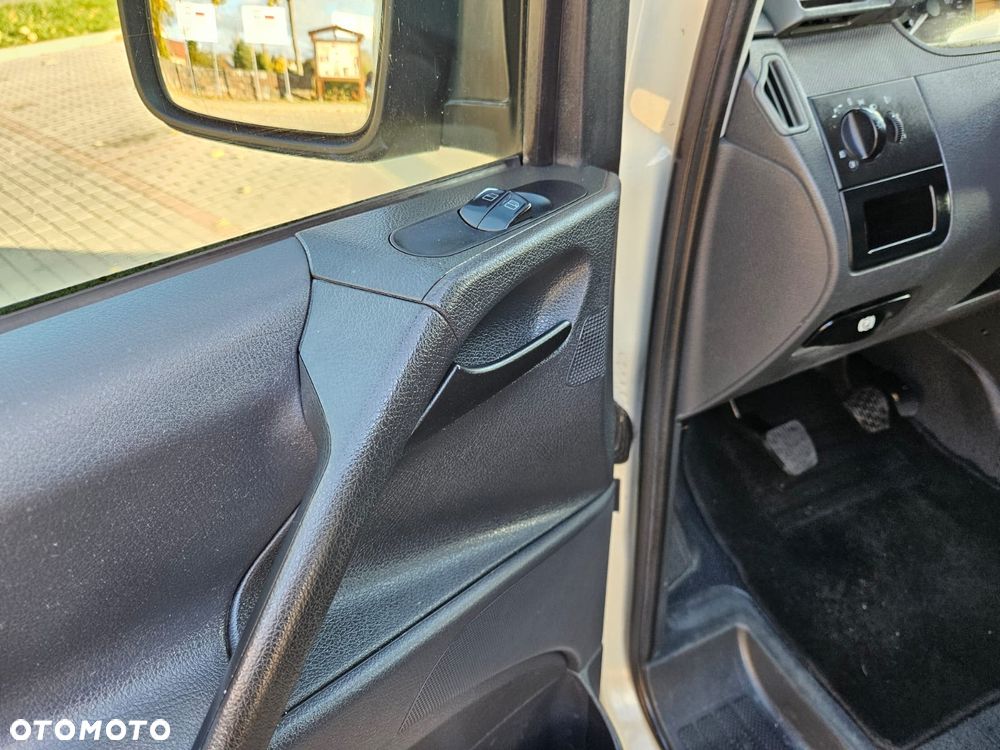 Mercedes-Benz VITO - 23