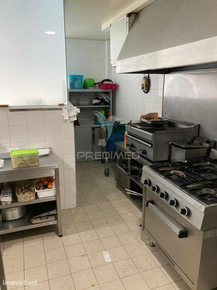 Faro- Restaurante com Esplanada & Take Away em  funcionamento - Grande imagem: 4/9