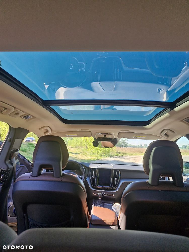 Volvo XC 60 T5 AWD Geartronic Momentum Pro - 8