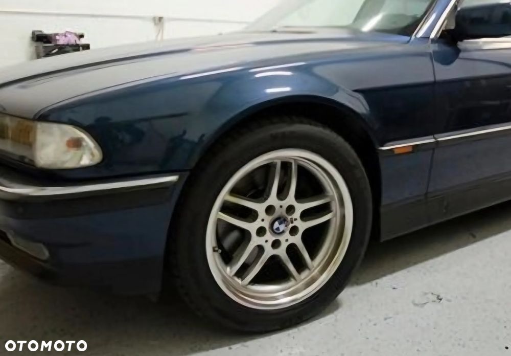 Blotnik prawy lewy e38 sorrentblau przedlift Ładny - 2