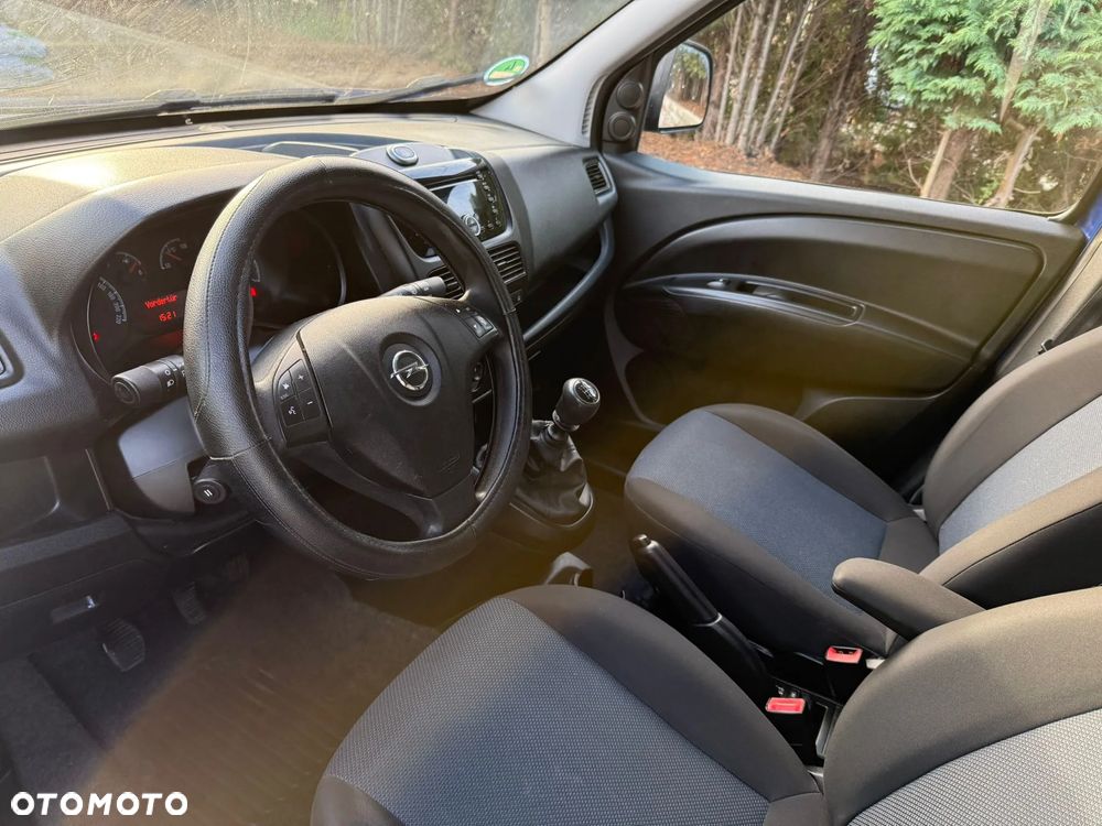 Opel Combo - 8