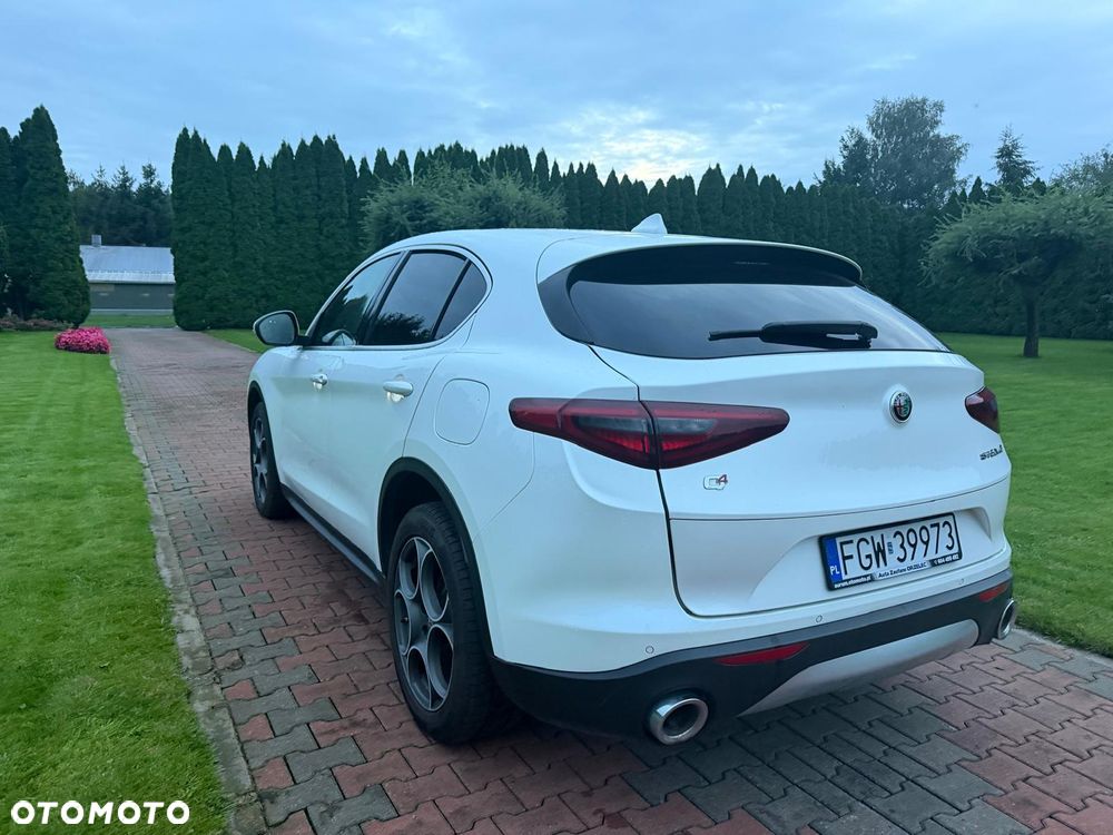 Alfa Romeo Stelvio 2.2 16V AT8-Q4 Executive - 29