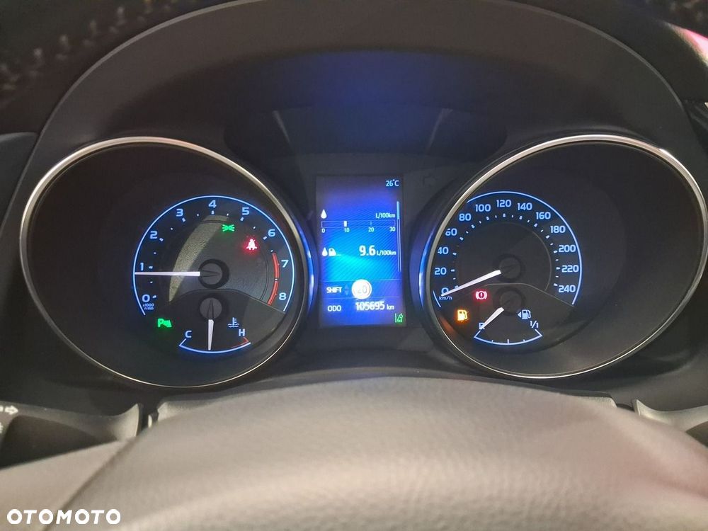 Toyota Auris - 22