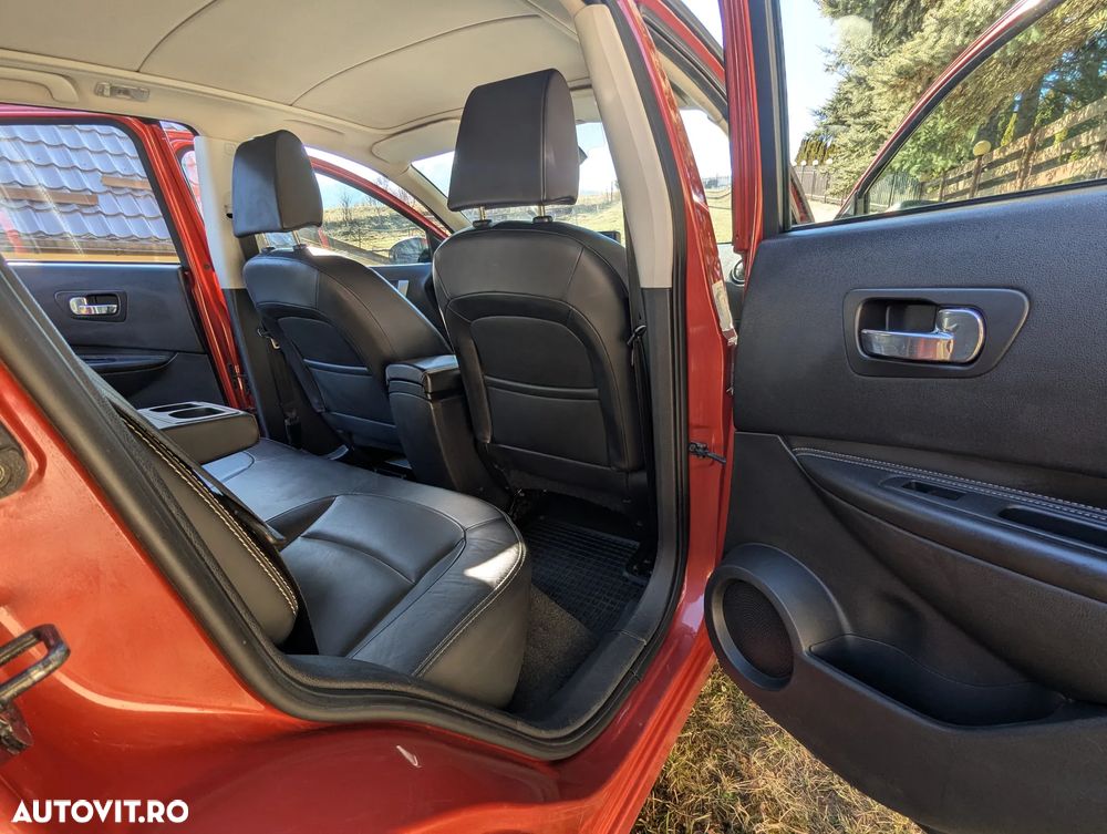 Nissan Qashqai 2.0 DCI 4 x 4 DPF tekna - 10