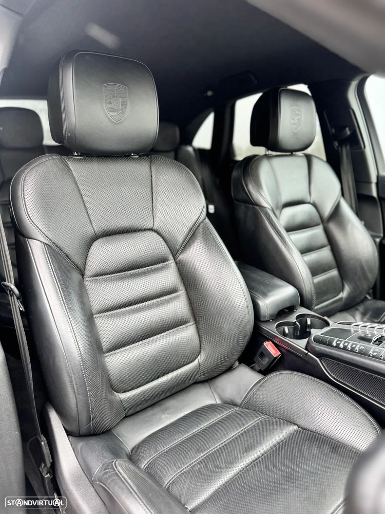 Porsche Macan S - 27