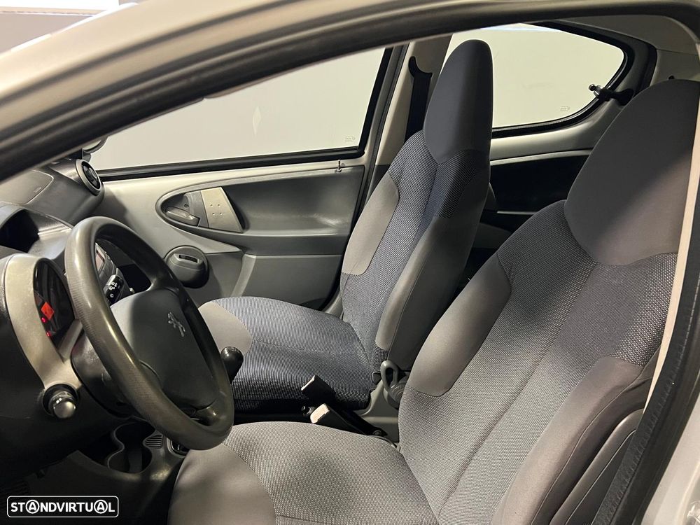 Peugeot 107 1.0 Trendy - 5