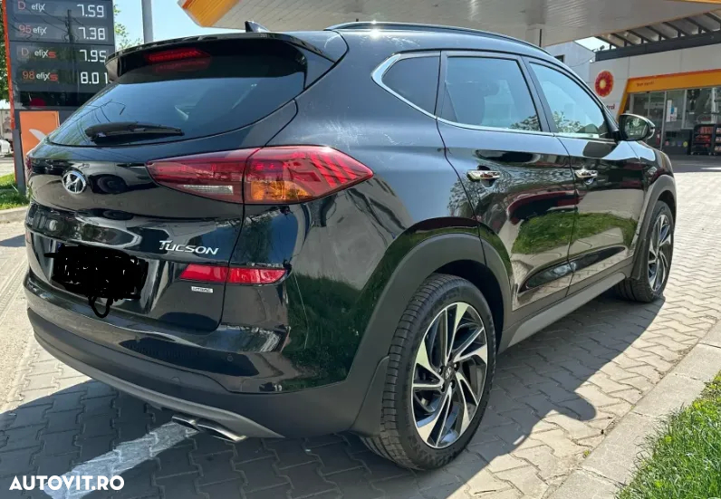 Hyundai Tucson 2.0 CRDI 4WD 8AT Luxury - 3