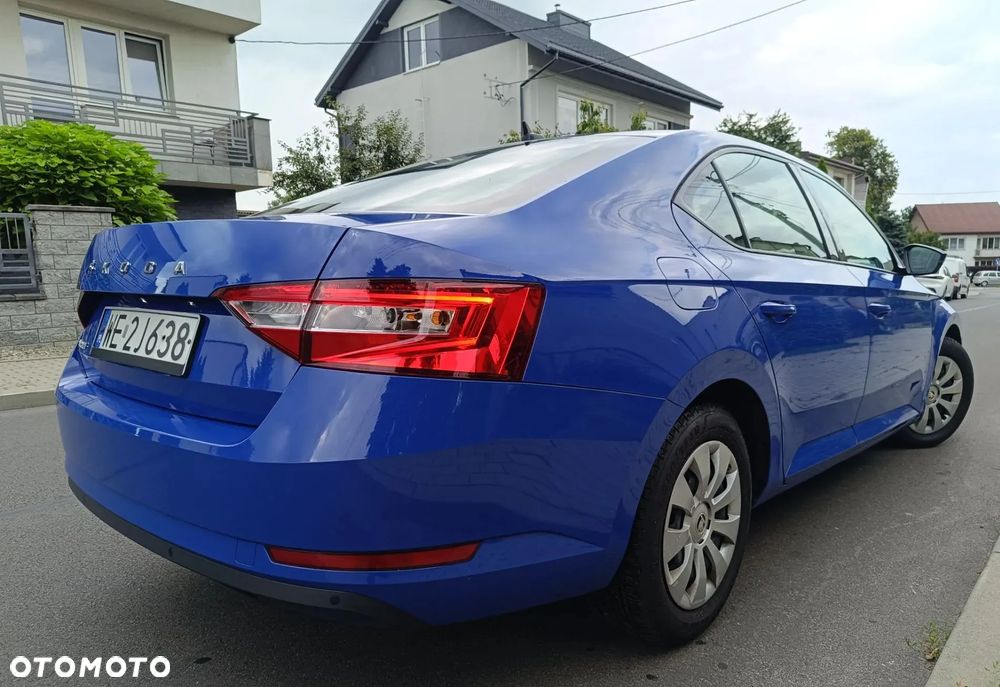 Skoda Superb 2.0 TDI Ambition - 18