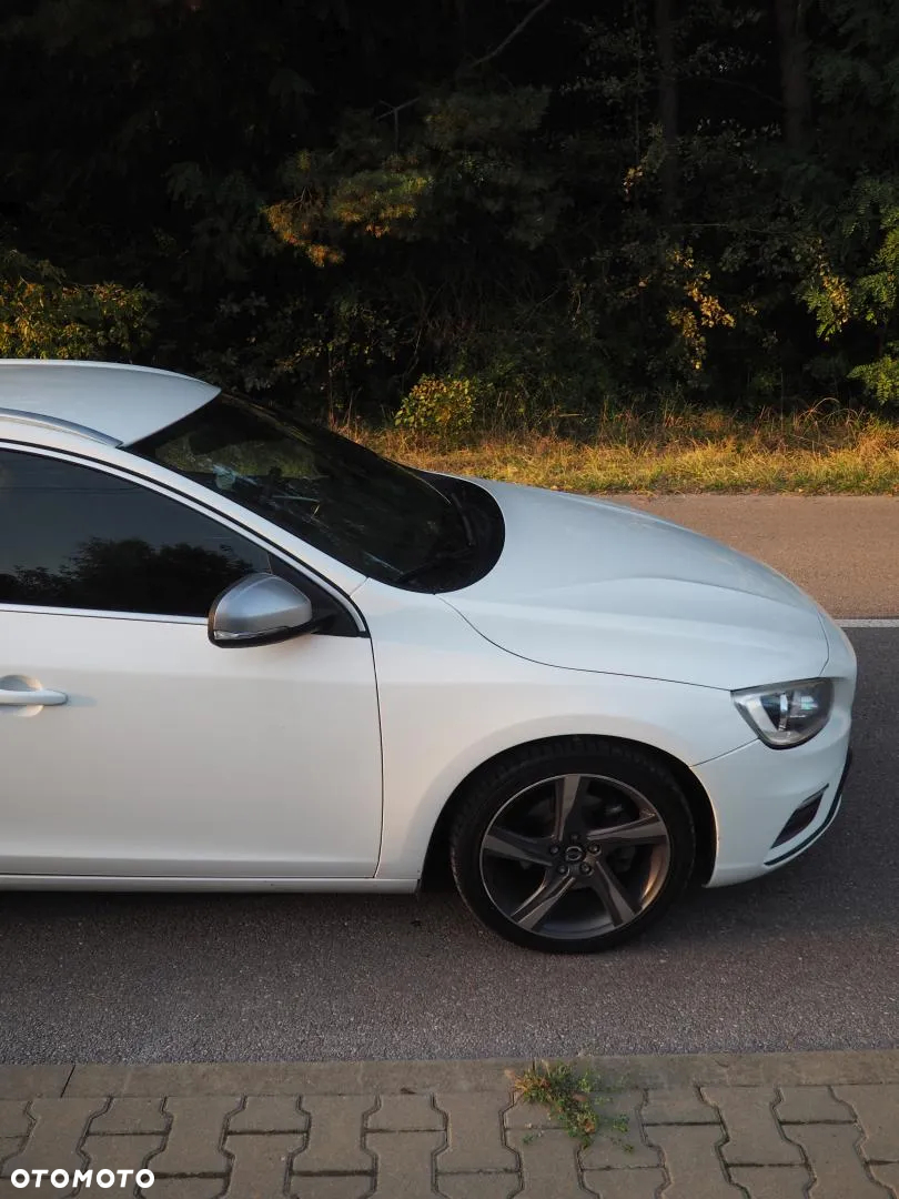 Volvo V60 D3 Geartronic R-Design - 12