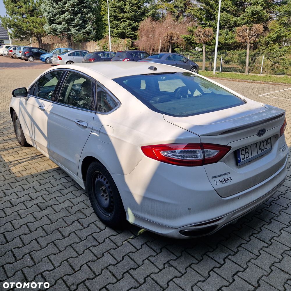 Ford Fusion - 17