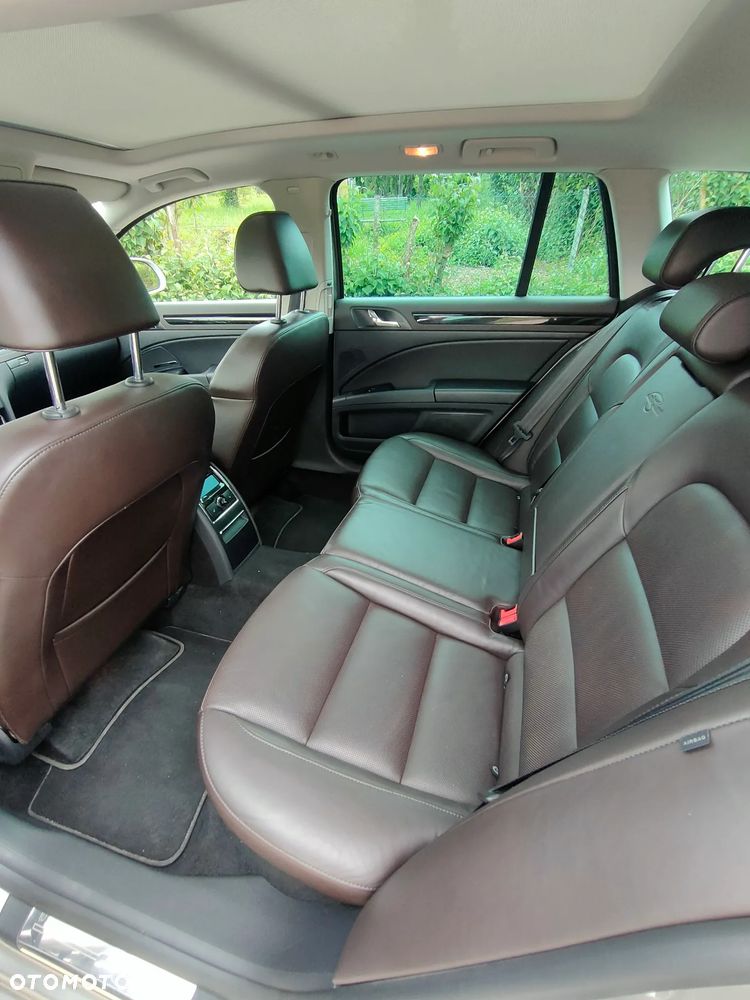 Skoda Superb 2.0 TDI DSG L&K - 9