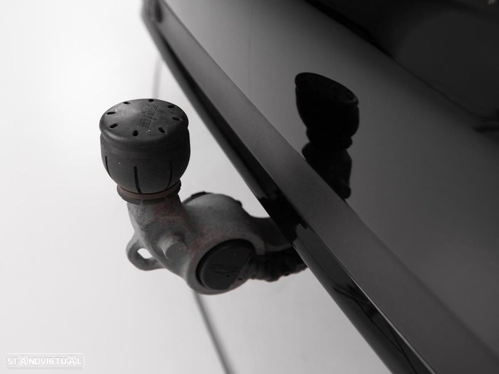 Mercedes-Benz E 300 de 9G-TRONIC - 17