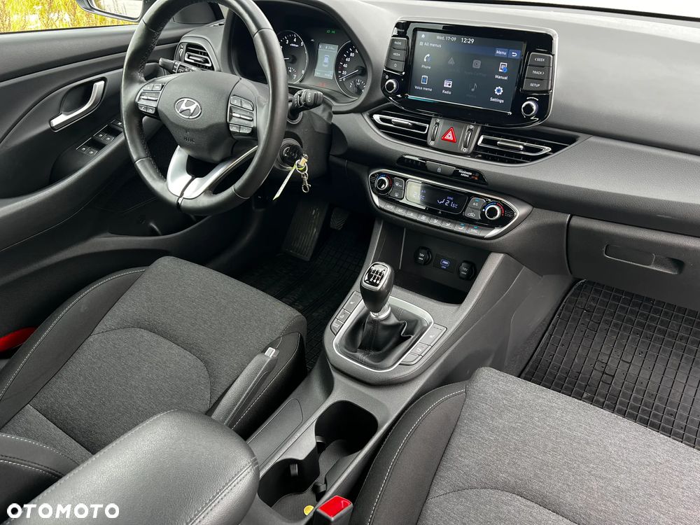 Hyundai i30 1.5 T-GDI 48V Smart - 27