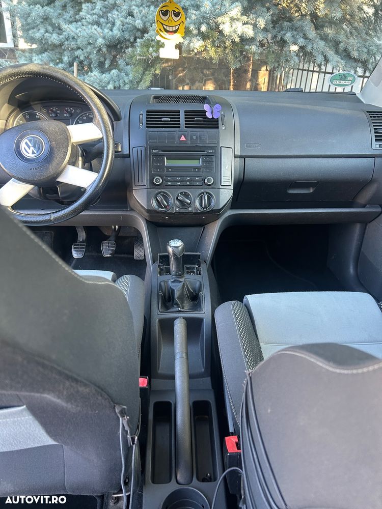 Volkswagen Polo - 8