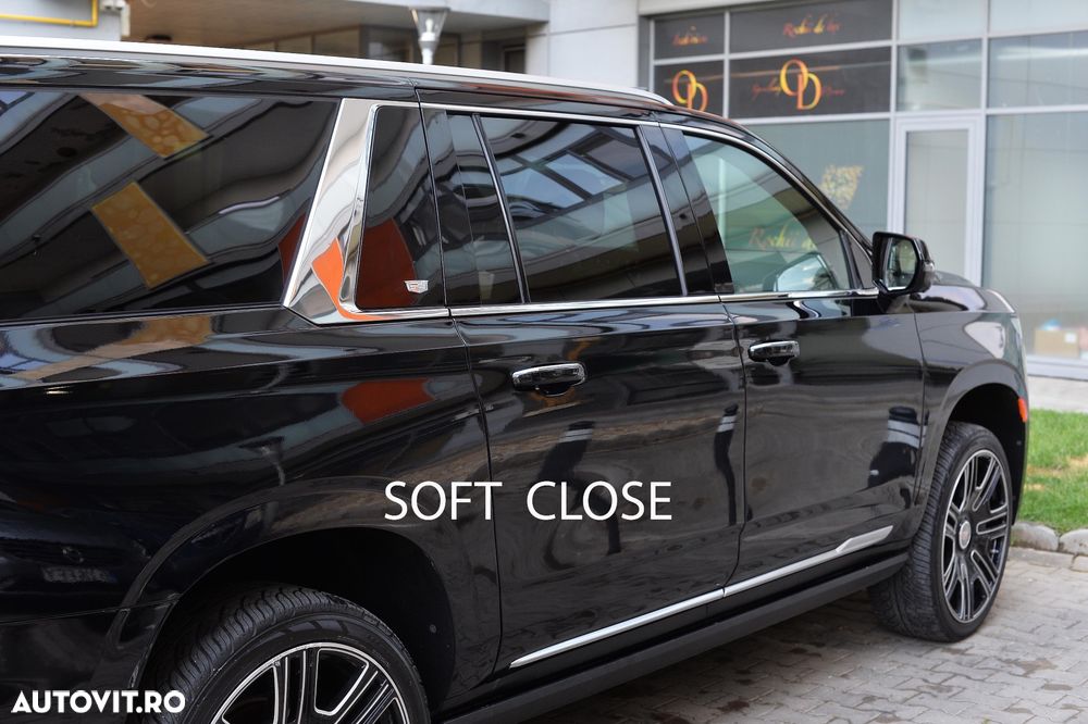 Cadillac Escalade ESV 6.2 V8 AWD AT Platinum - 13