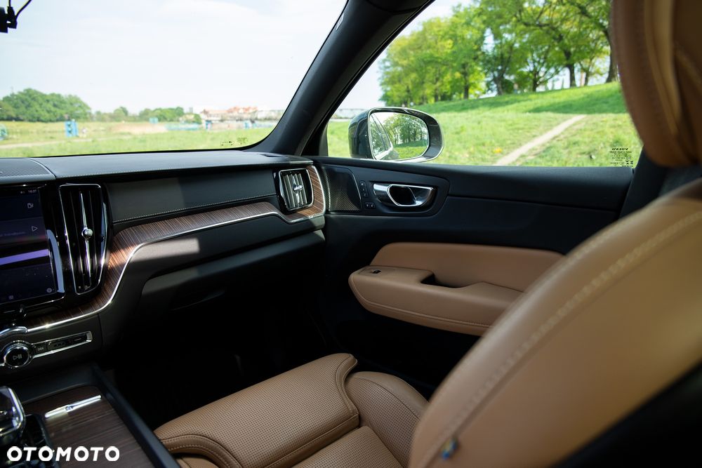 Volvo XC 60 B5 B Inscription - 15