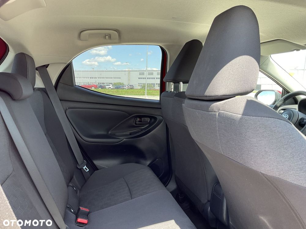 Toyota Yaris Hybrid 1.5 Style - 17