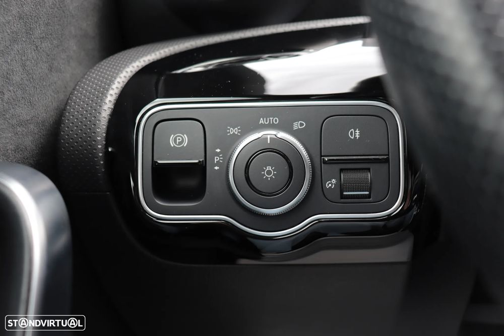 Mercedes-Benz A 180 d AMG Line Aut. - 25