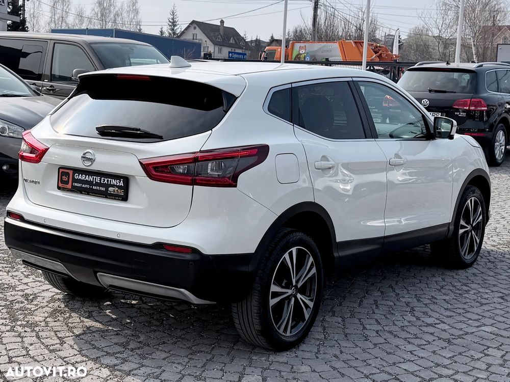 Nissan Qashqai 1.6 DCI ALL-MODE 4x4i TEKNA+ - 3