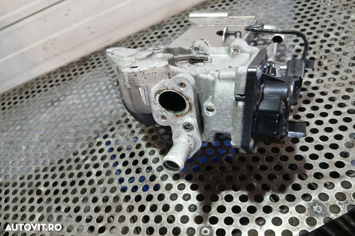 Racitor gaze 4*4 V29026381 V29009970-D V29009967 MM112DN 03L-131-512- - 3