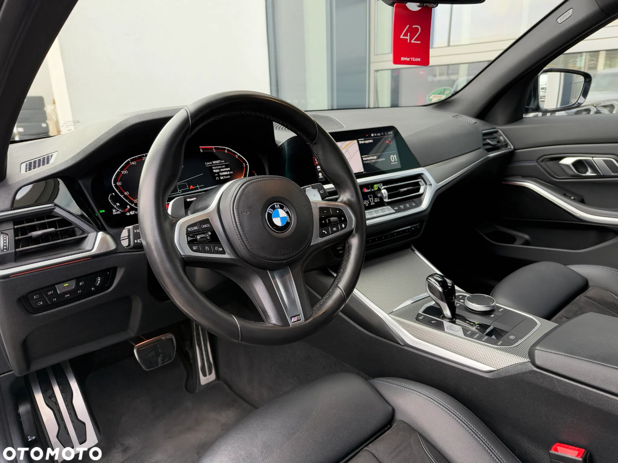 BMW Seria 3 320d Touring M Sport - 10
