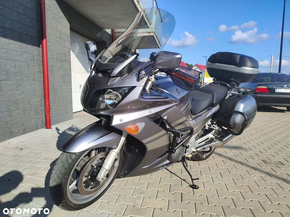 Yamaha FJR - 4