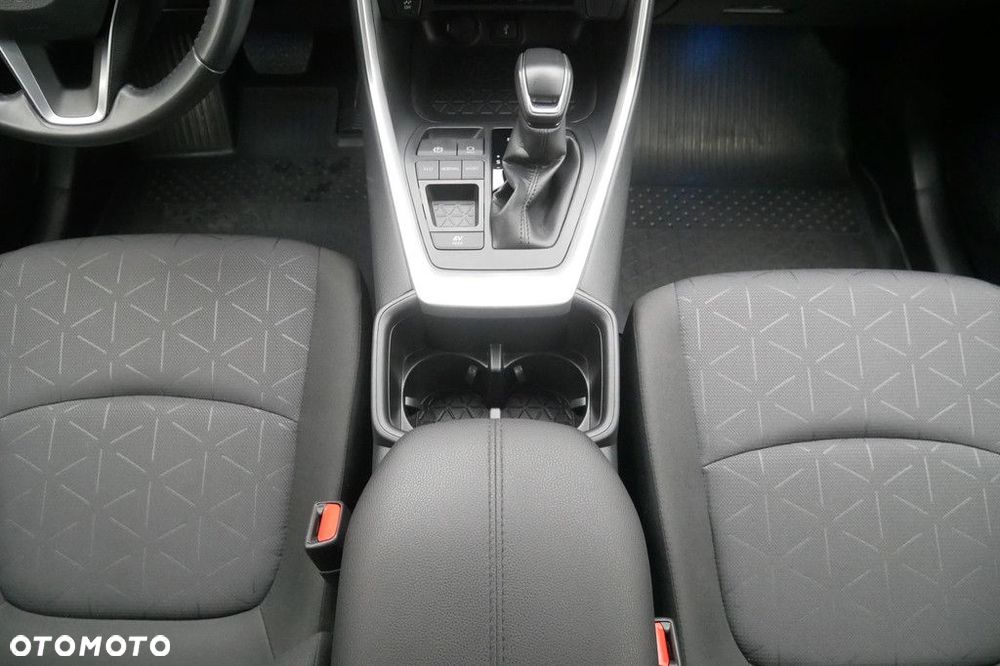 Toyota RAV4 - 11