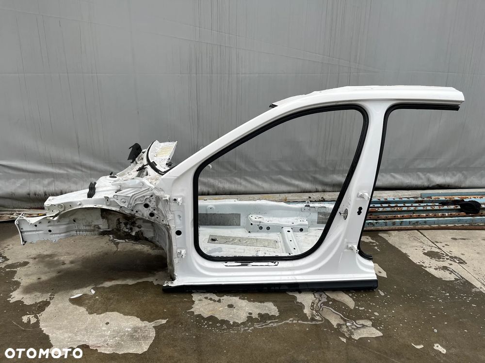 SKODA OCTAVIA 4 IV KOMBI PODŁUŻNICA ĆWIARTKA LEWY PRZÓD SŁUPEK PROGI  LF9E - 1