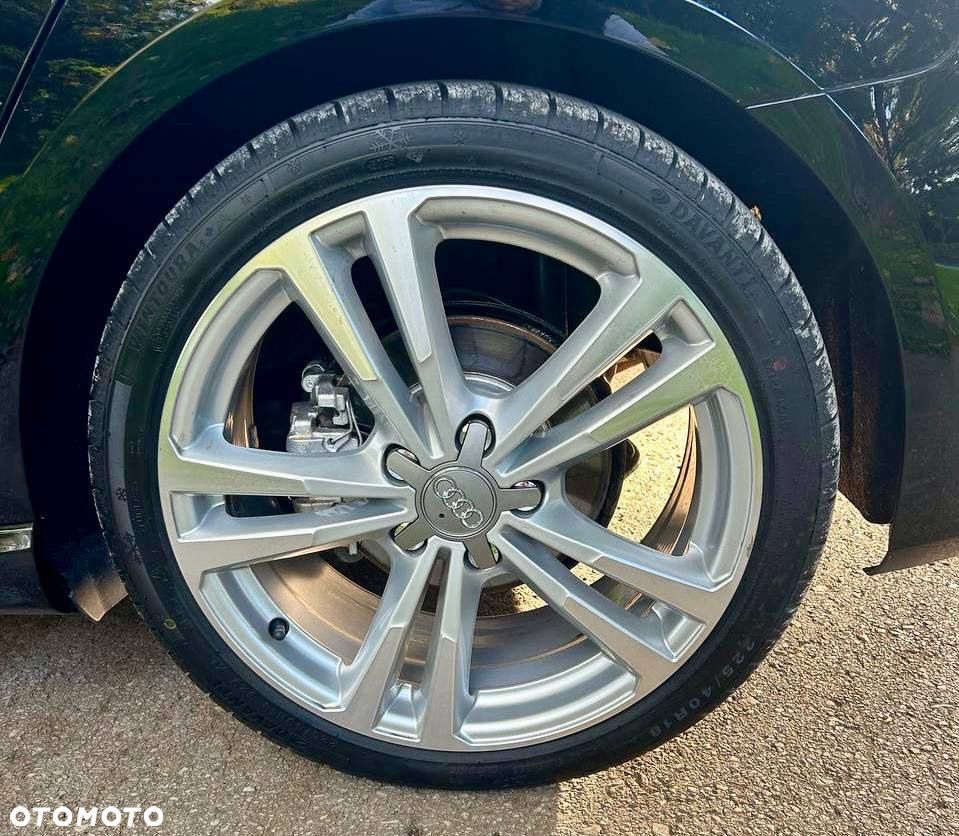 Audi A3 2.0 TDI quattro S line Sportpaket - 8