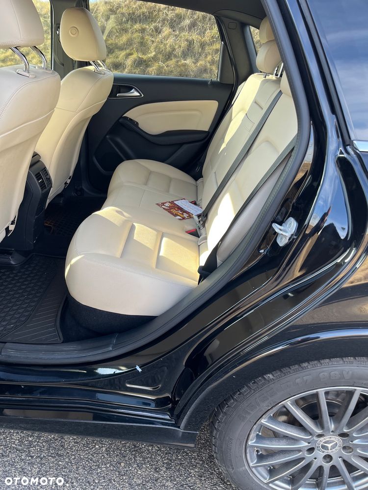 Mercedes-Benz Klasa B (Electric Drive) 250 e - 14