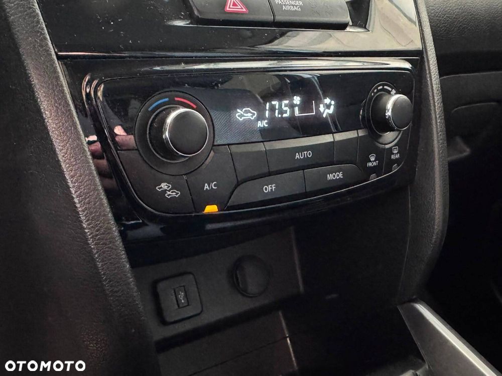 Suzuki Vitara 1.0 Boosterjet Comfort 2WD - 22