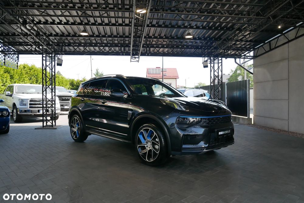 Lynk & Co 01 - 2