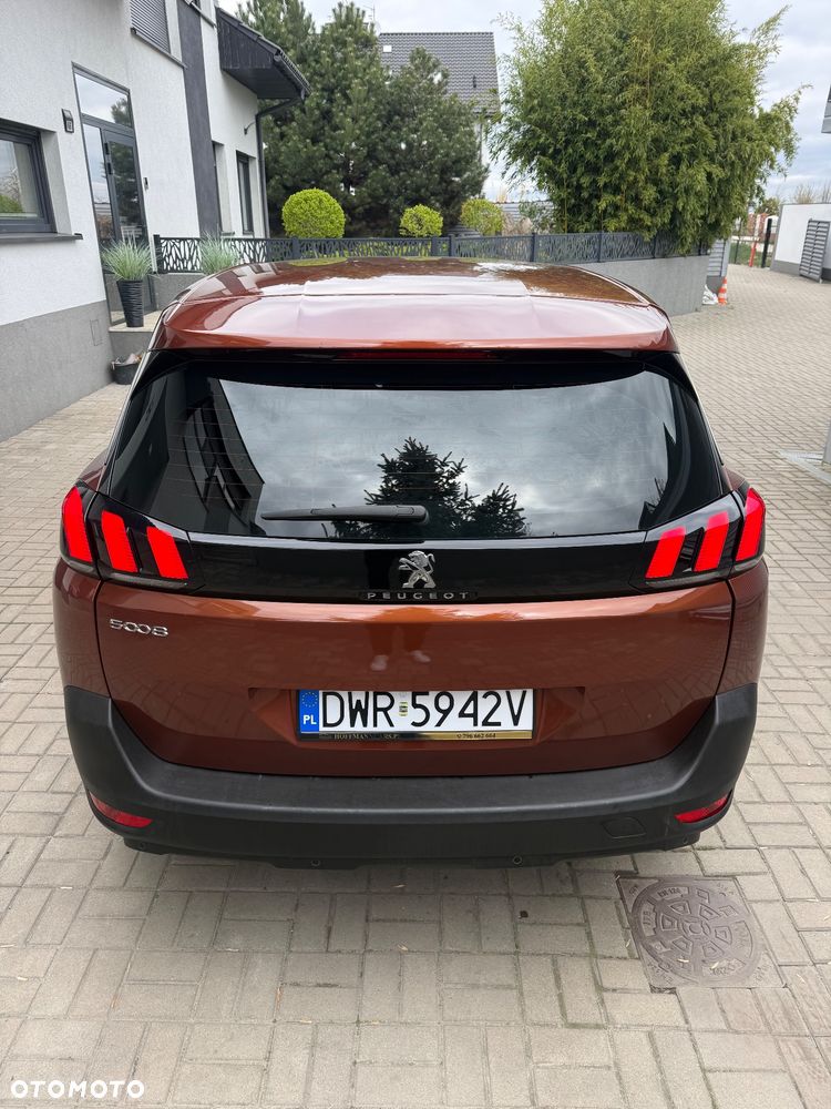 Peugeot 5008 - 12