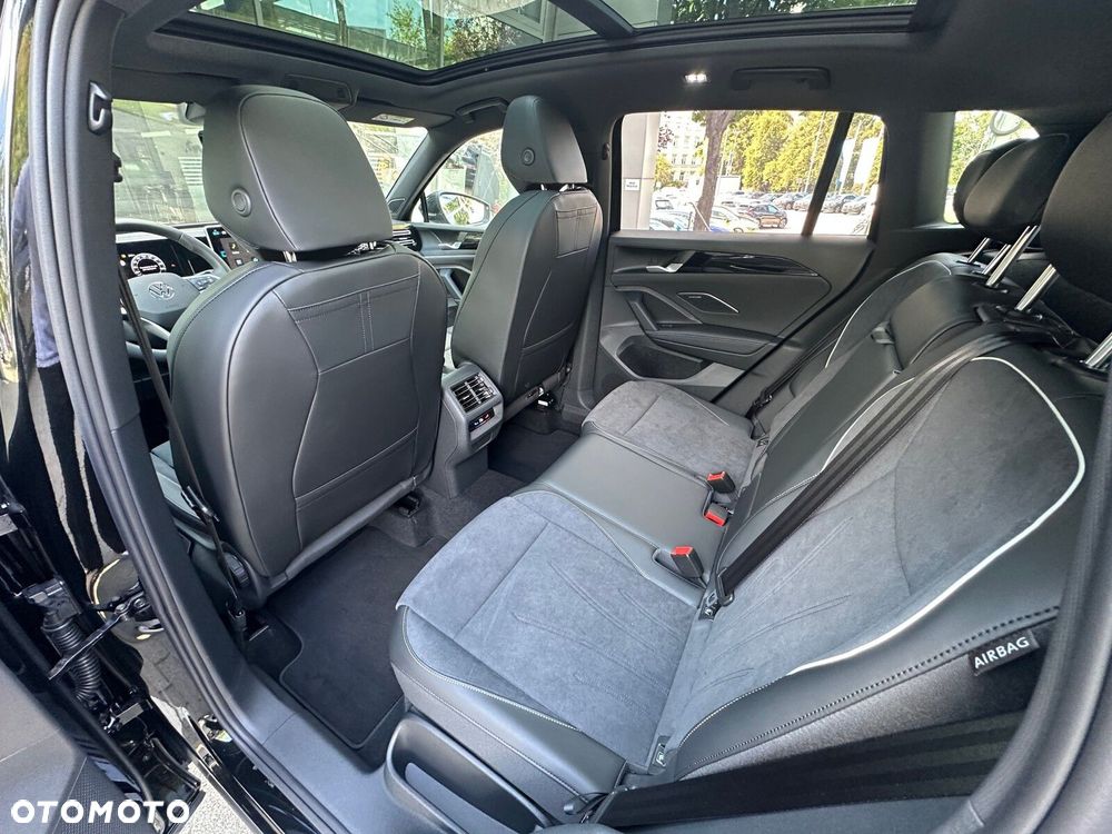Volkswagen Tiguan 2.0 TSI 4Mot Elegance DSG - 29