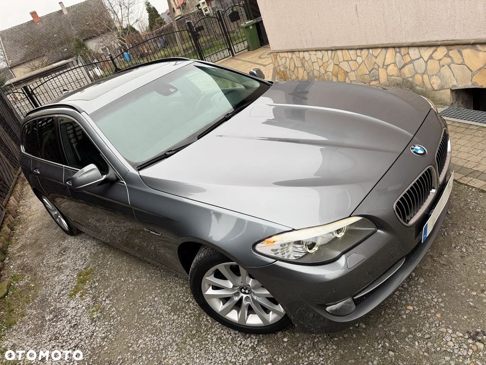 BMW Seria 5 520d Luxury Line - 10