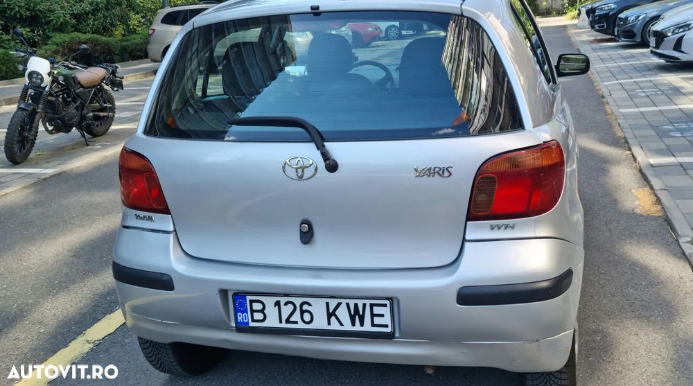 Toyota Yaris 1.0 Base - 13