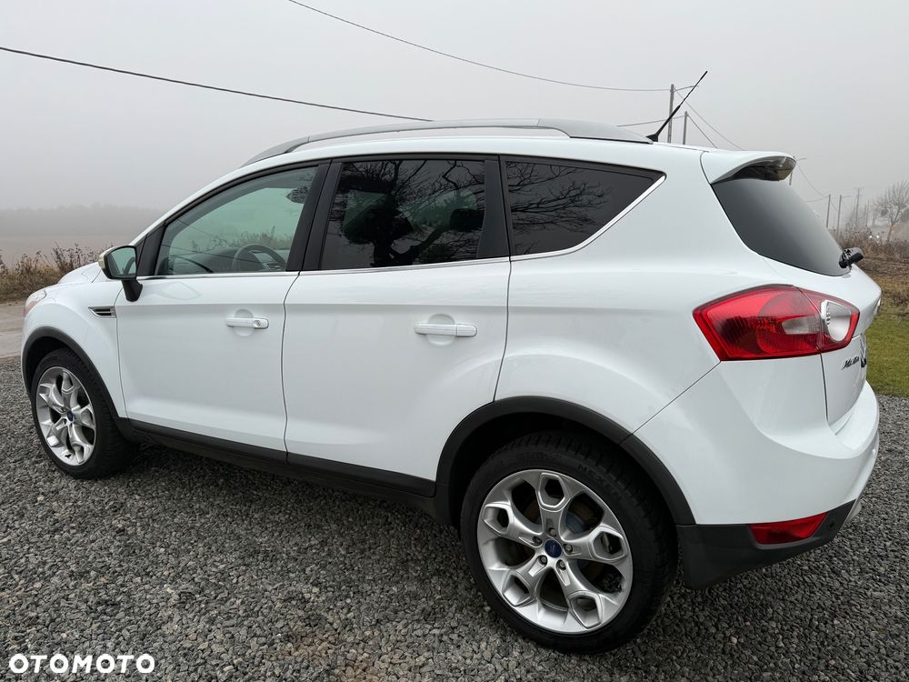 Ford Kuga 2.0 TDCi 2x4 Titanium - 2