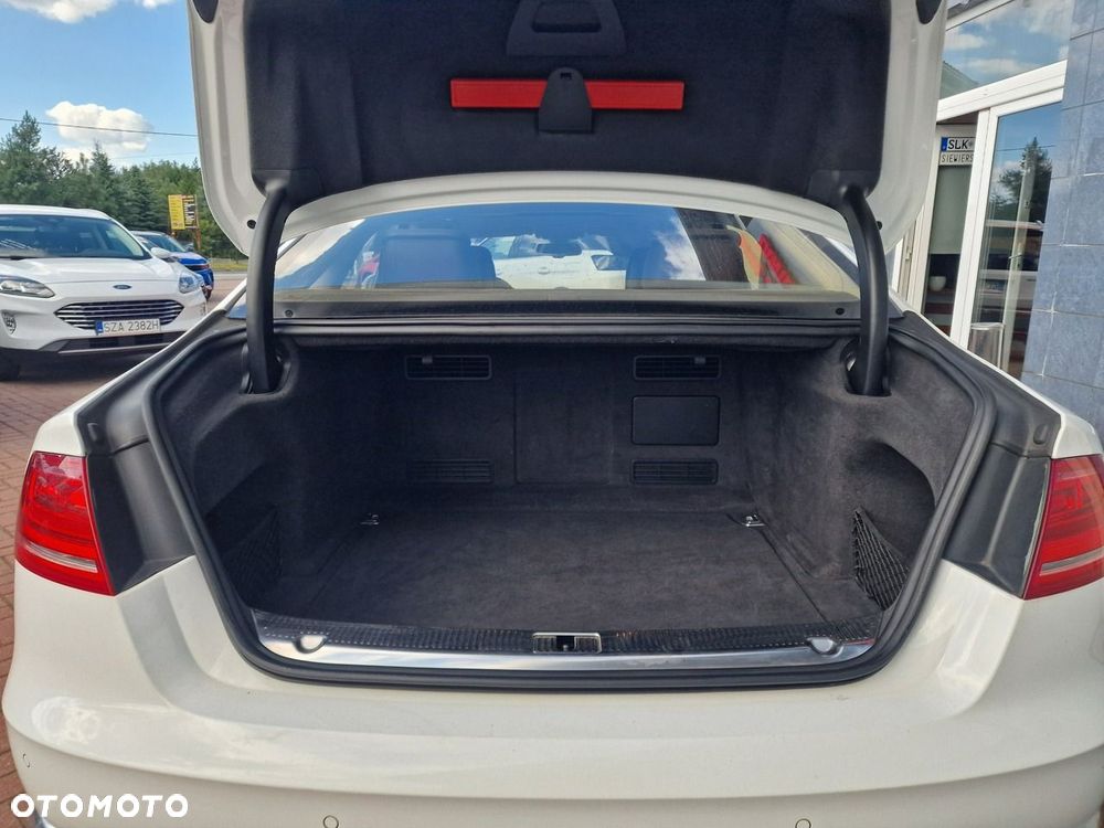 Audi A8 4.2 TDI DPF (clean diesel) quattro tiptronic Lang - 21