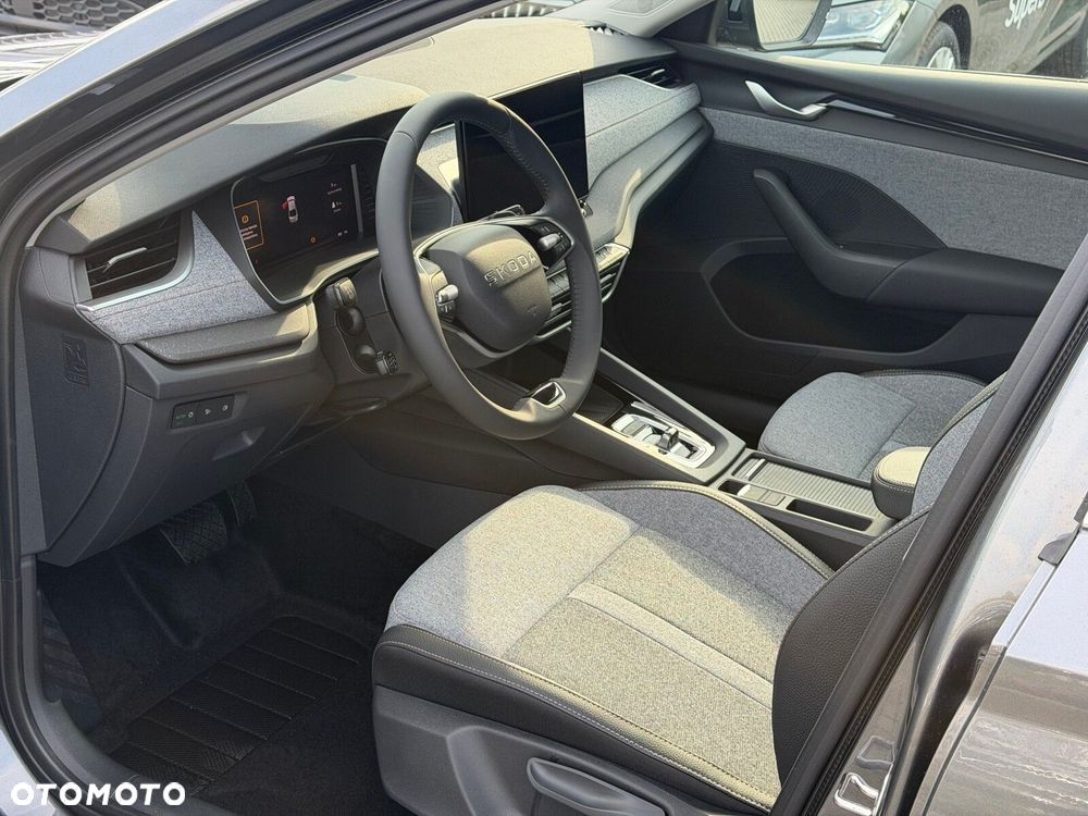 Skoda Octavia 1.5 TSI mHEV Selection DSG - 12