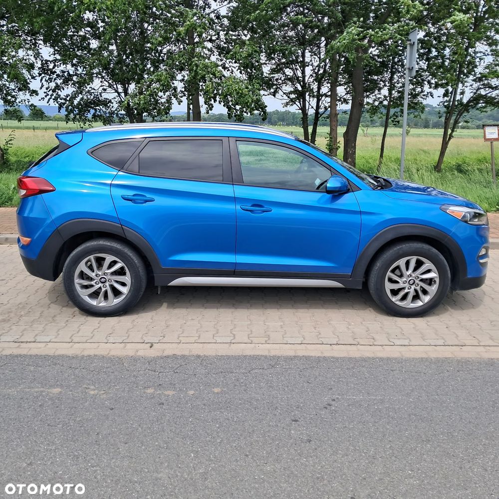 Hyundai Tucson - 1